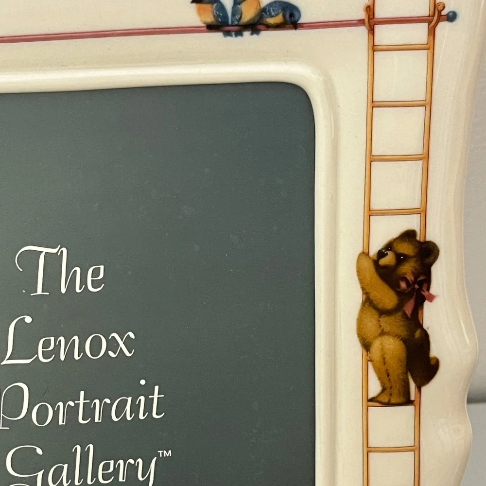 Lenox Picture Frame Unisex 5x7 Ivory China‎ Bears Heirloom Collection Whimsical